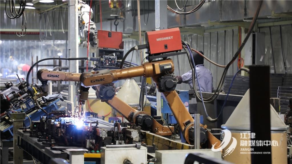 产才融合双向奔赴！高层次人才结缘重庆枢纽港产业园