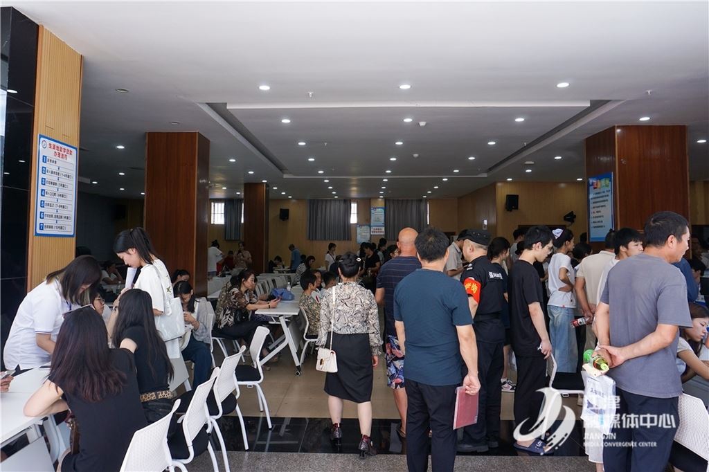 江津高效办理生源地助学贷款 助力学子圆梦大学