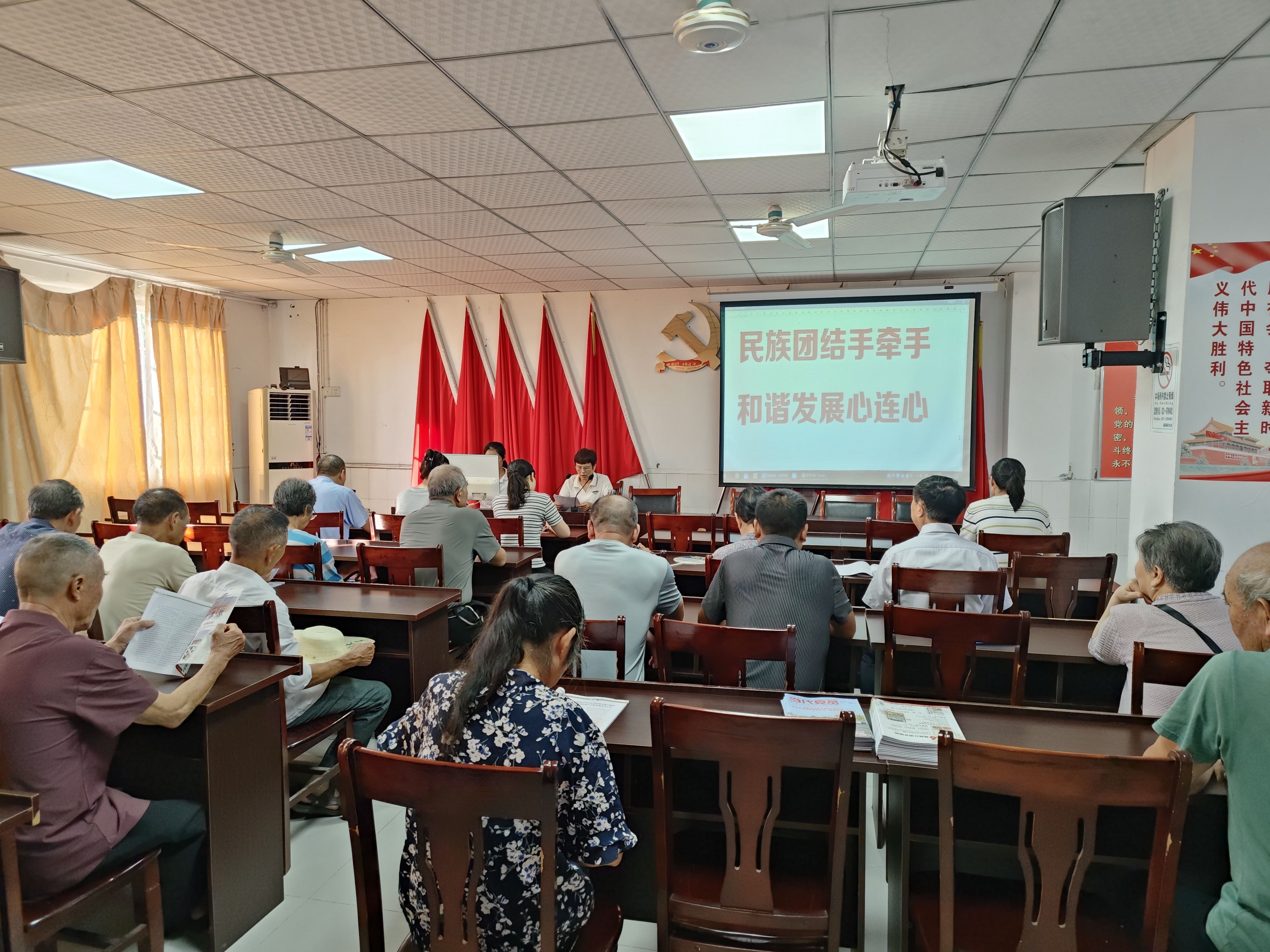 油溪镇：民族团结“一家亲”，同心共建和谐家园