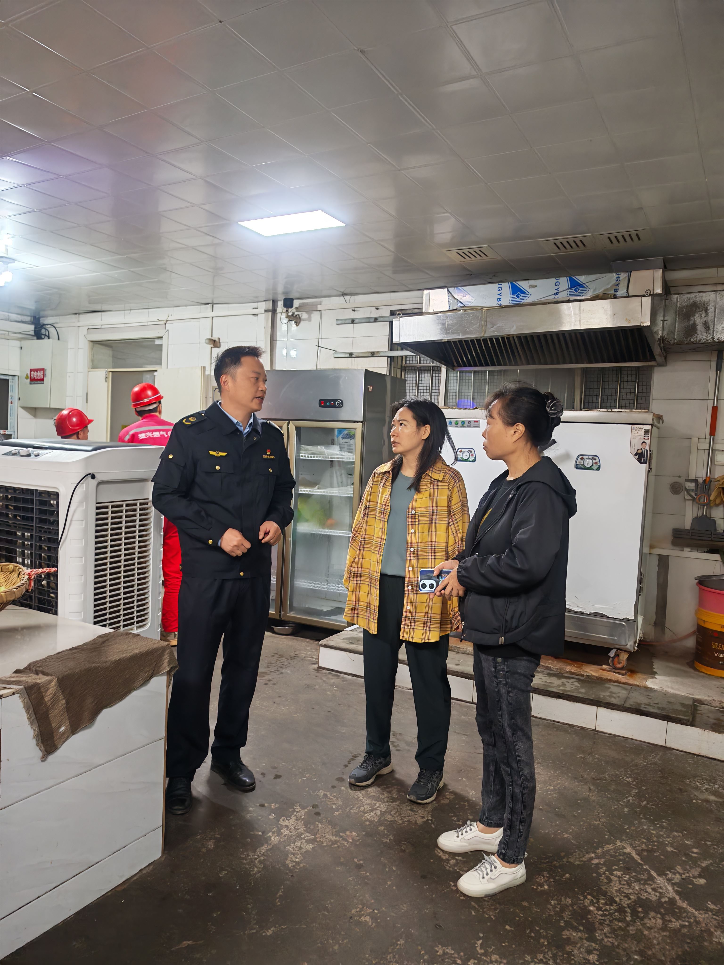 李市镇：开展联合安全检查，筑牢养老机构安全防线