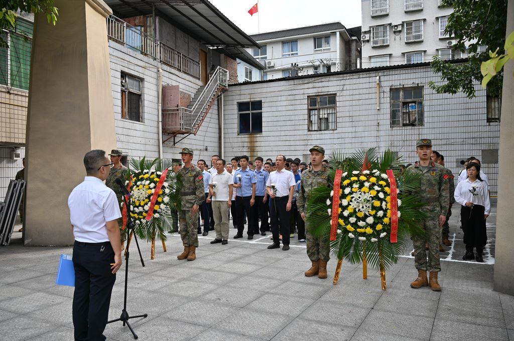 油溪镇:缅怀英烈铸忠诚 砥砺奋进续华章