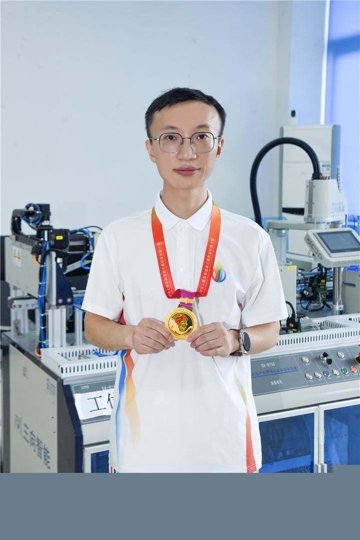 江津技能选手闪耀全国大赛 杜青松夺首金创历史