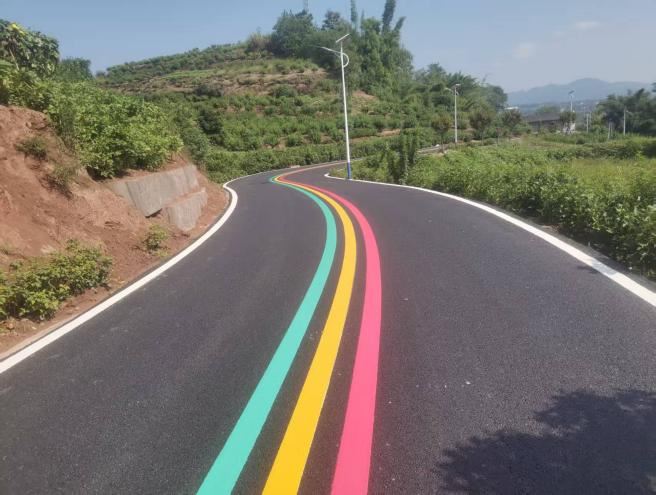 油溪镇:一条“暖心路”,畅通盘古村发展“快车道”