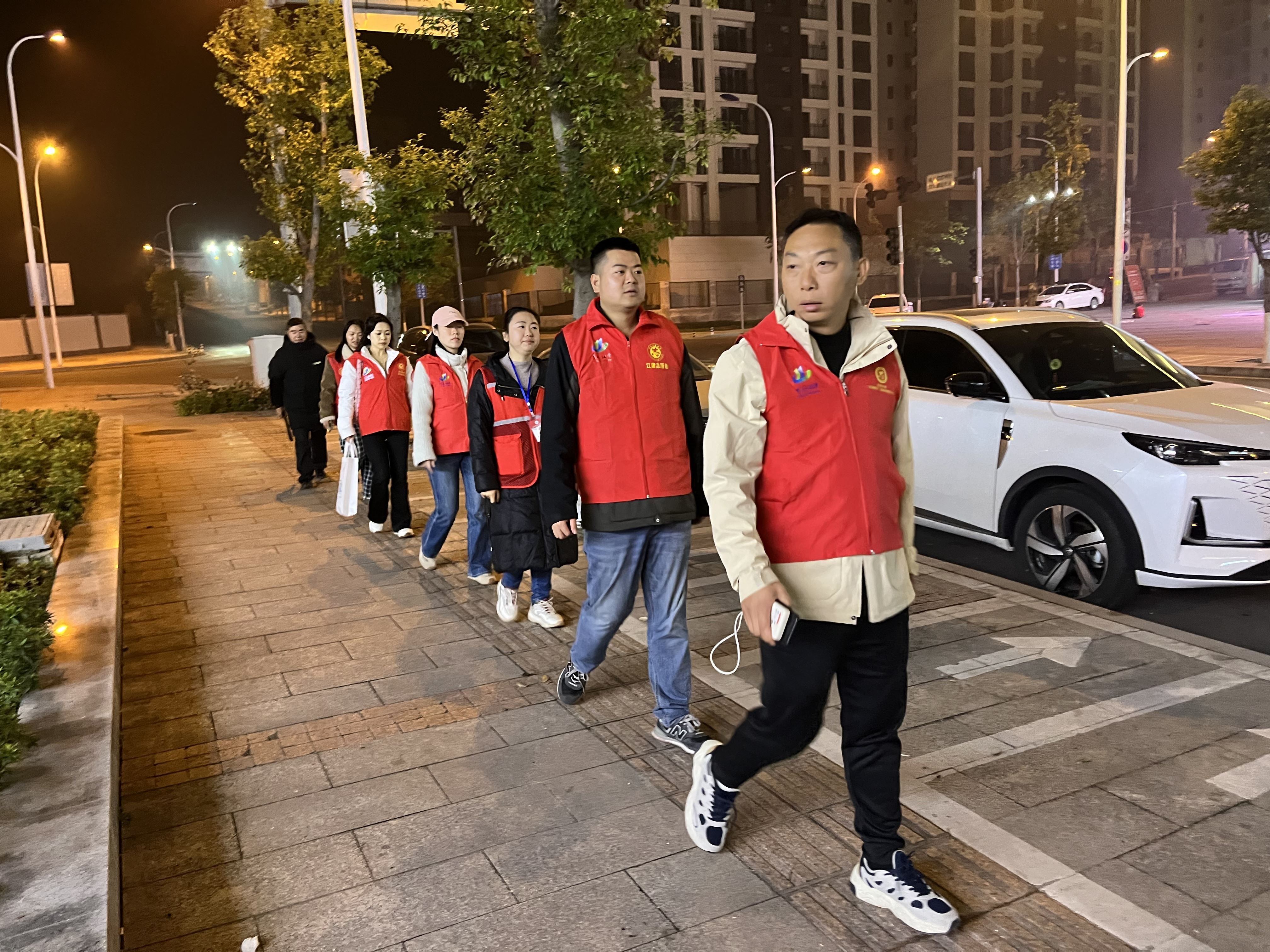 圣泉街道中渡社区：安全环保双守护 中渡社区在行动