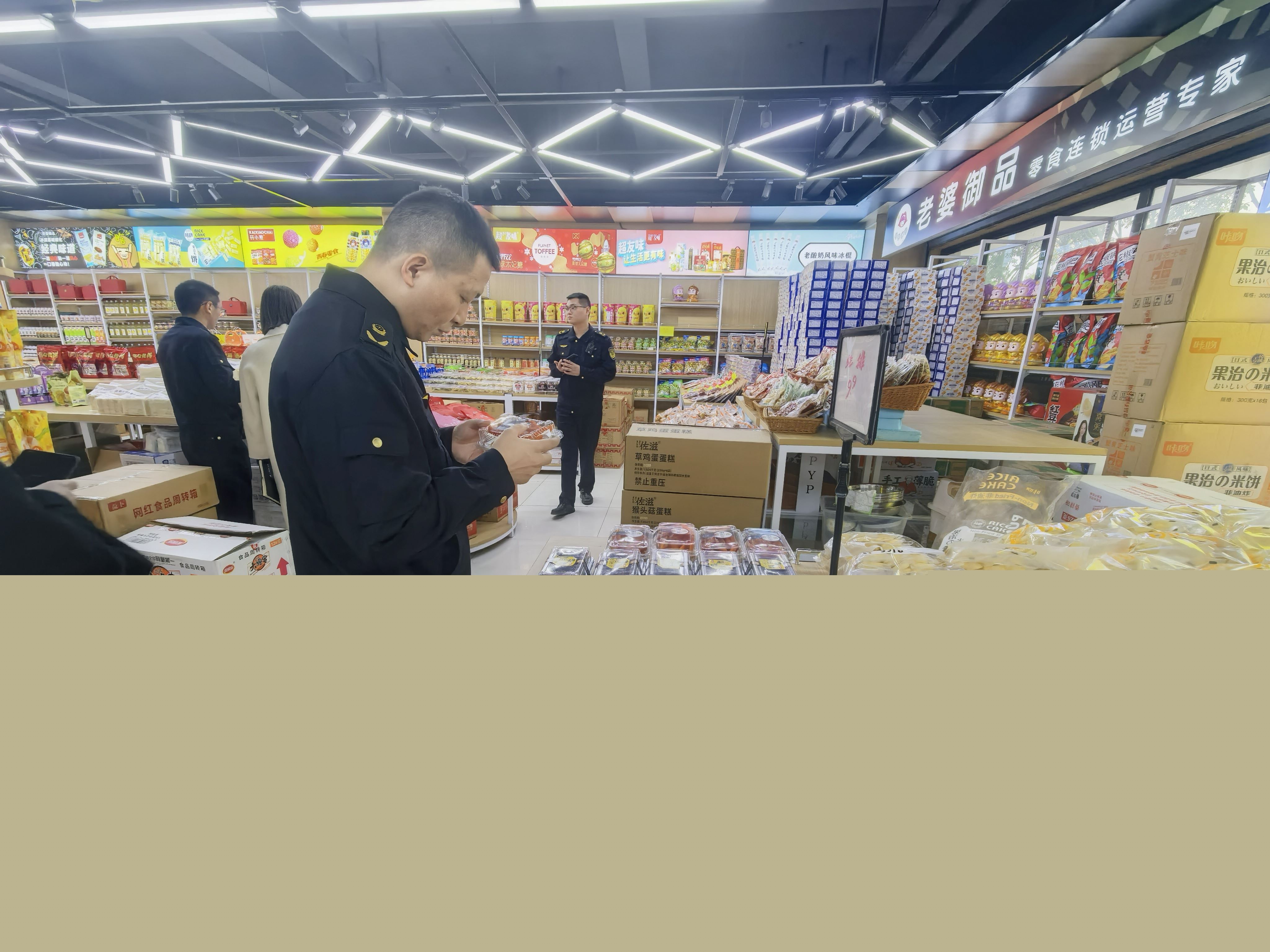 双福街道市场监督管理所深化八项整治 筑牢食品安全防线