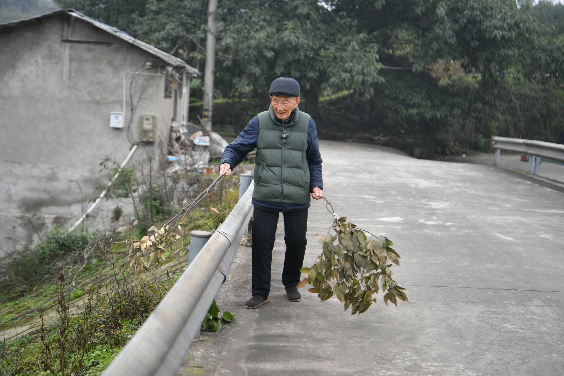 百岁宴上感恩党 幸福生活“可感可及” ——百岁老人许德川的“百岁人生课”