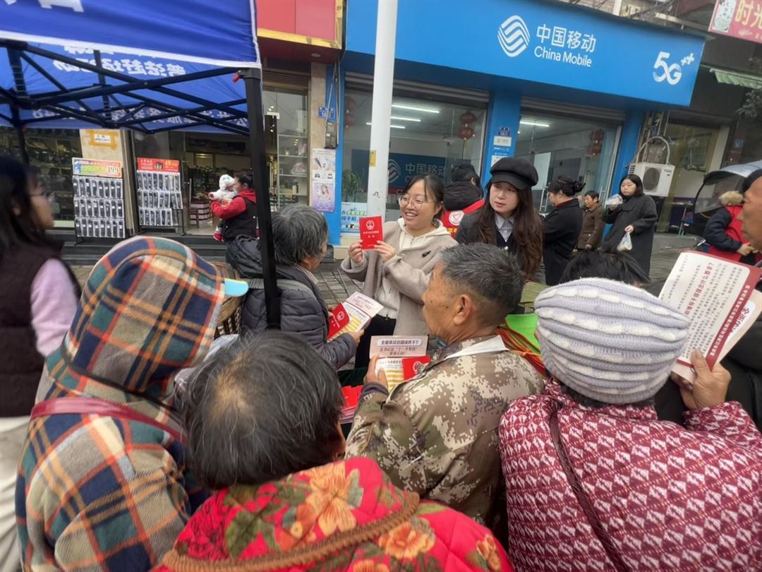 吴滩镇：赶集日禁毒宣传 筑牢乡村“无毒防线”