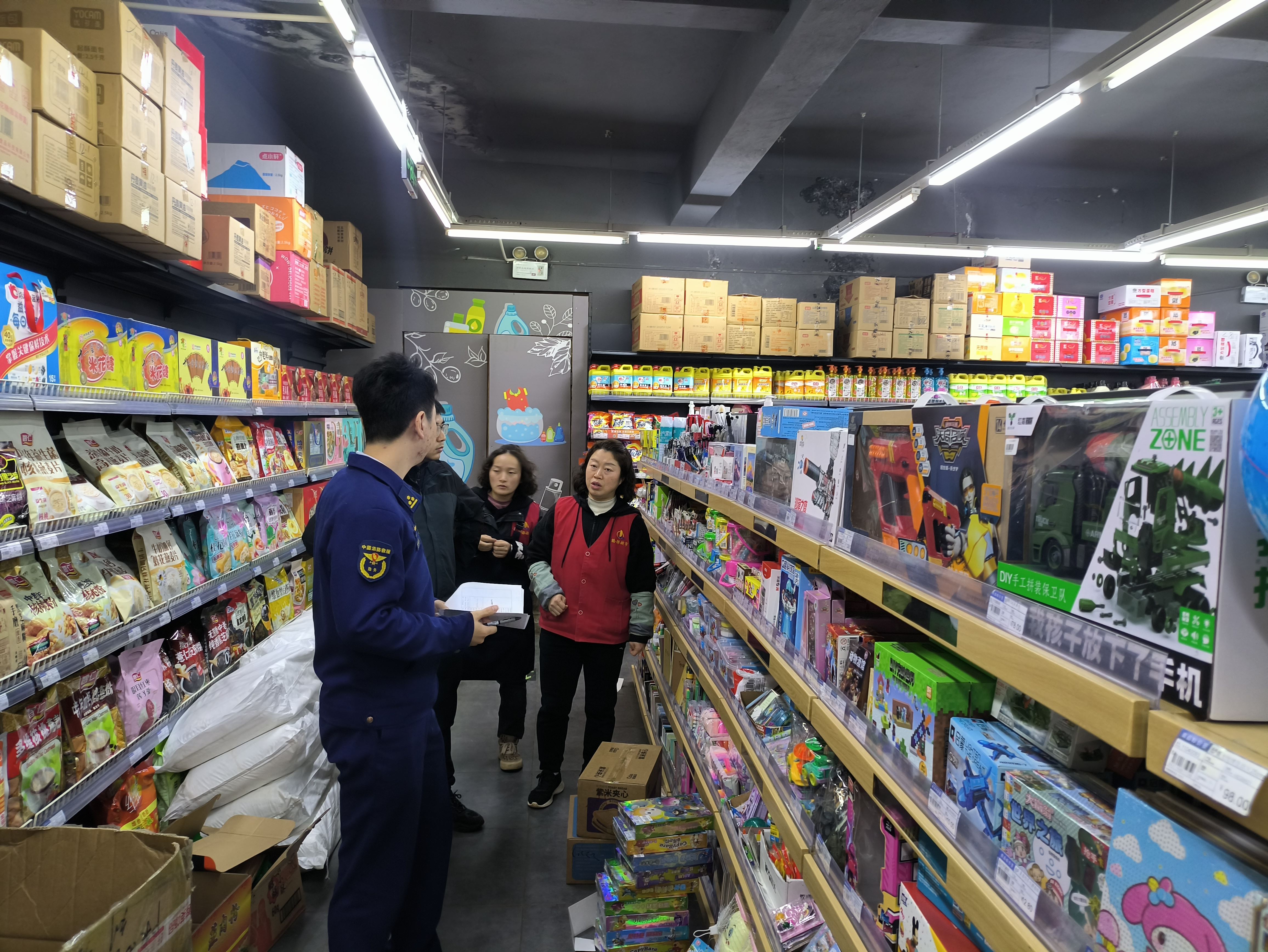 西湖镇护卫群众“舌尖上的安全”