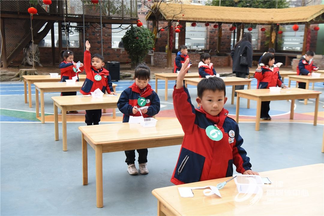 江津东城幼儿园： 首届“萌芽杯”劳动活动展示幼儿风采