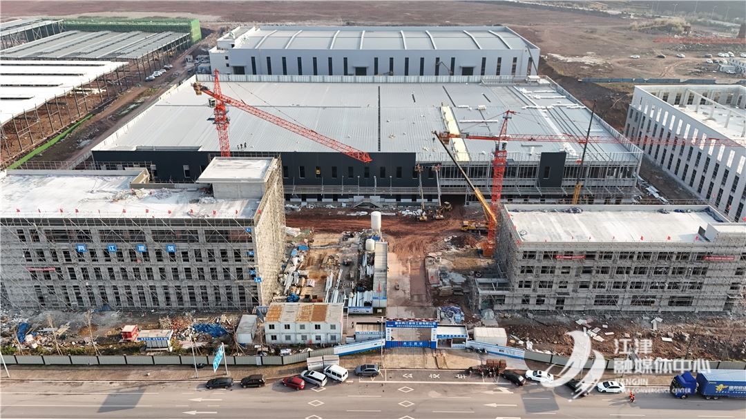 新春走基层 | 寒夜冲刺保进度，园区这个项目拉满建设“进度条”