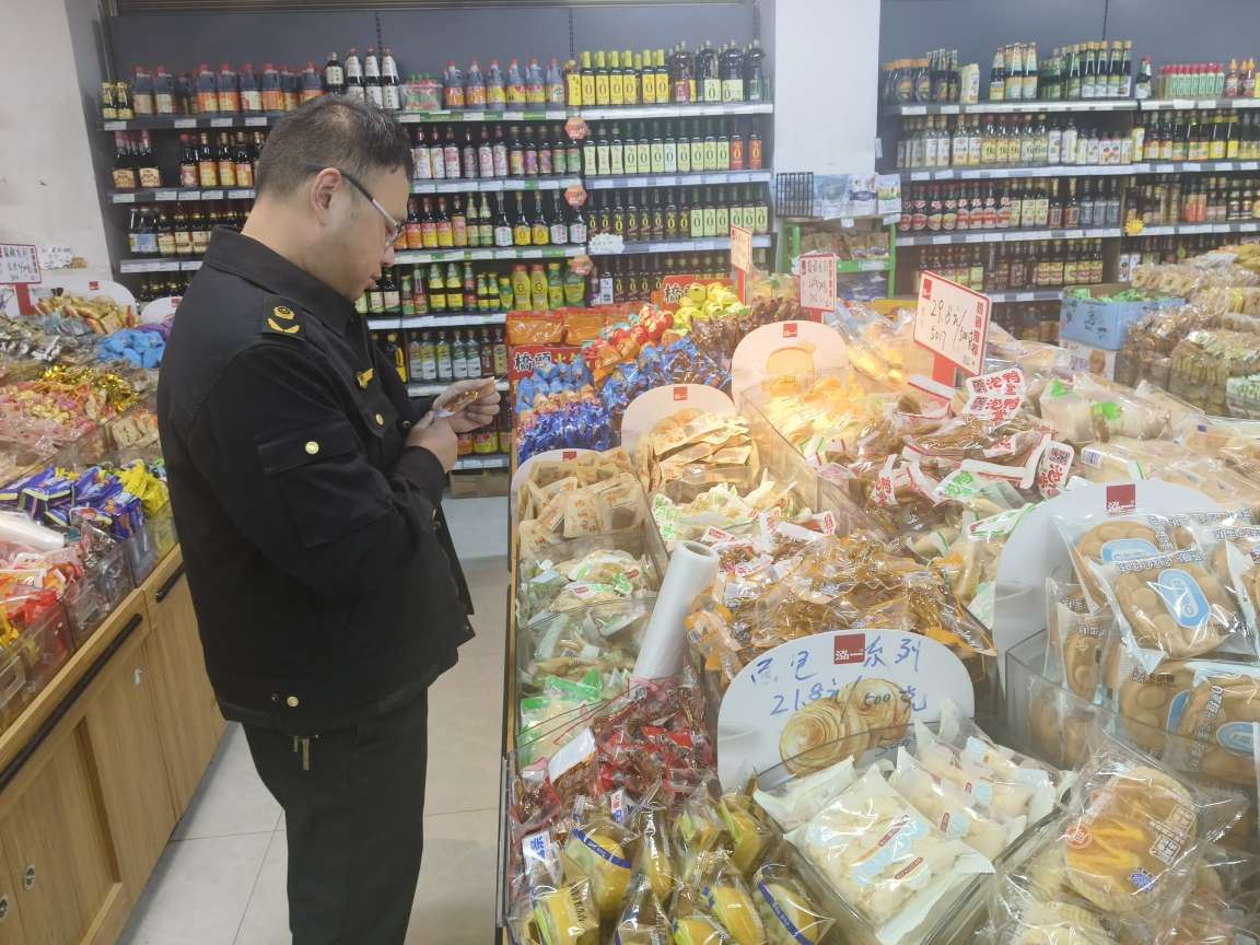 贾嗣镇开展节前食品安全专项检查