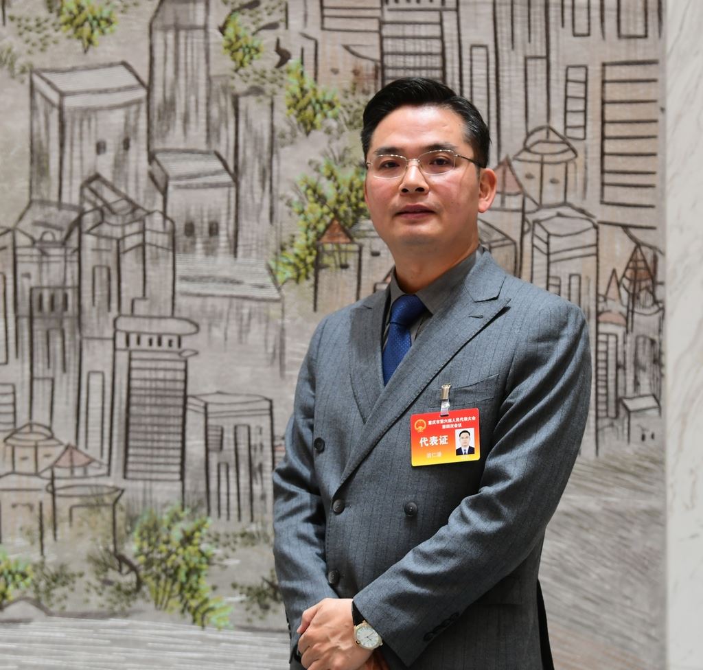 市人大代表翁仁潘：发挥“工业+长寿”叠加优势   推动医养服务更专业更智慧