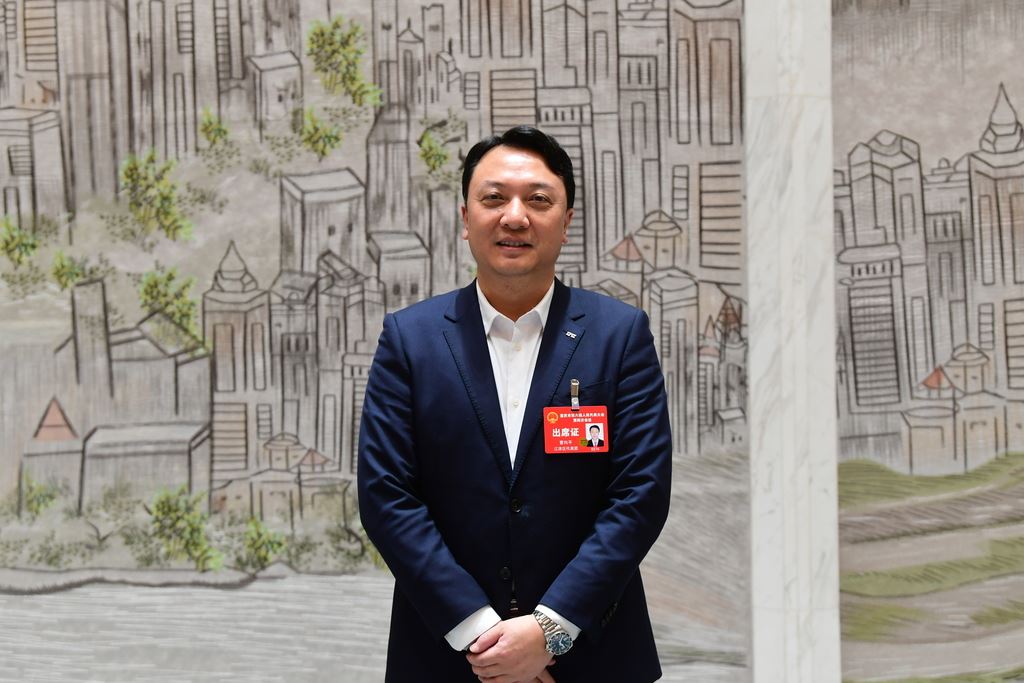 市人大代表曹均平：优化提升交通基础设施  助推现代化新重庆枢纽之城建设