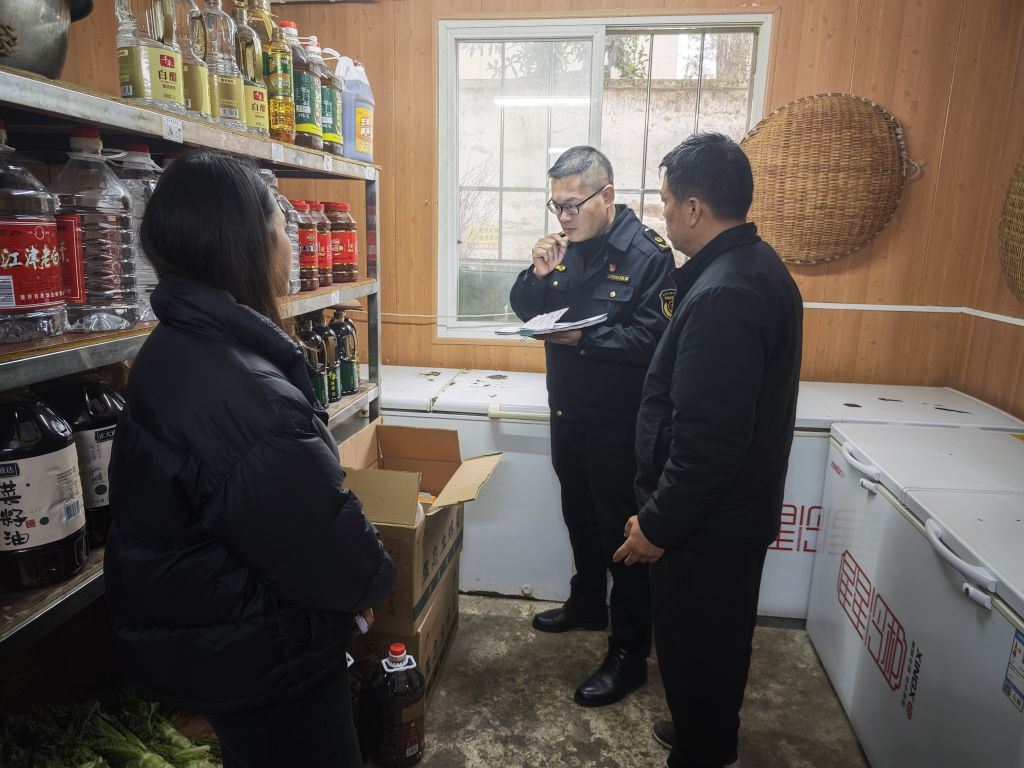 吴滩镇开展养老机构节前食品安全专项检查