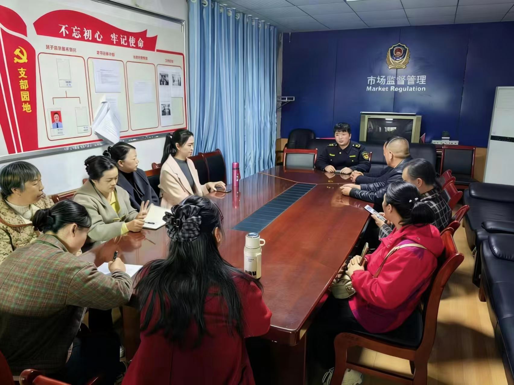 贾嗣片区市场监管所开展养老机构食堂从业人员专项培训