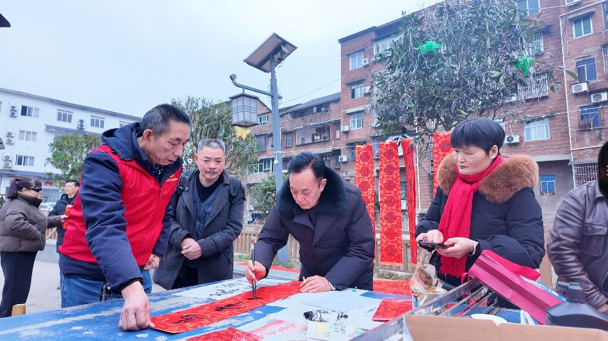 杜市镇举行“福马迎春，乐在杜市”春节系列文化活动