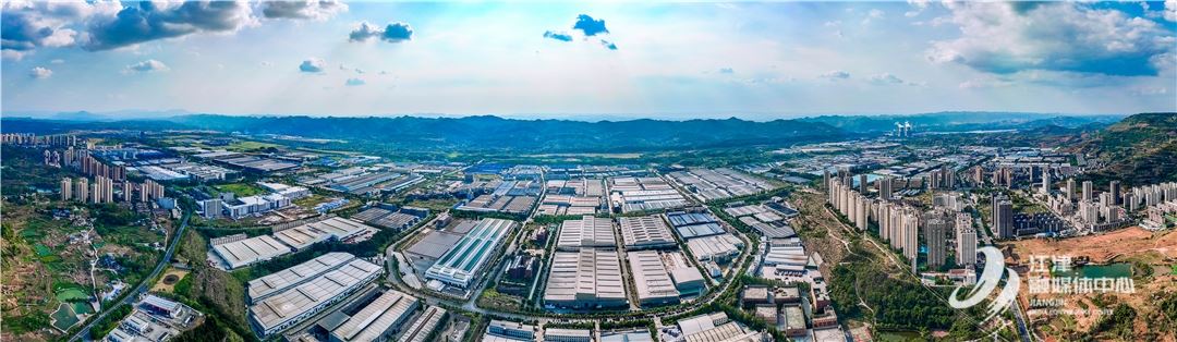 逐光前行，重庆枢纽港产业园以澎湃电能驱动经济引擎