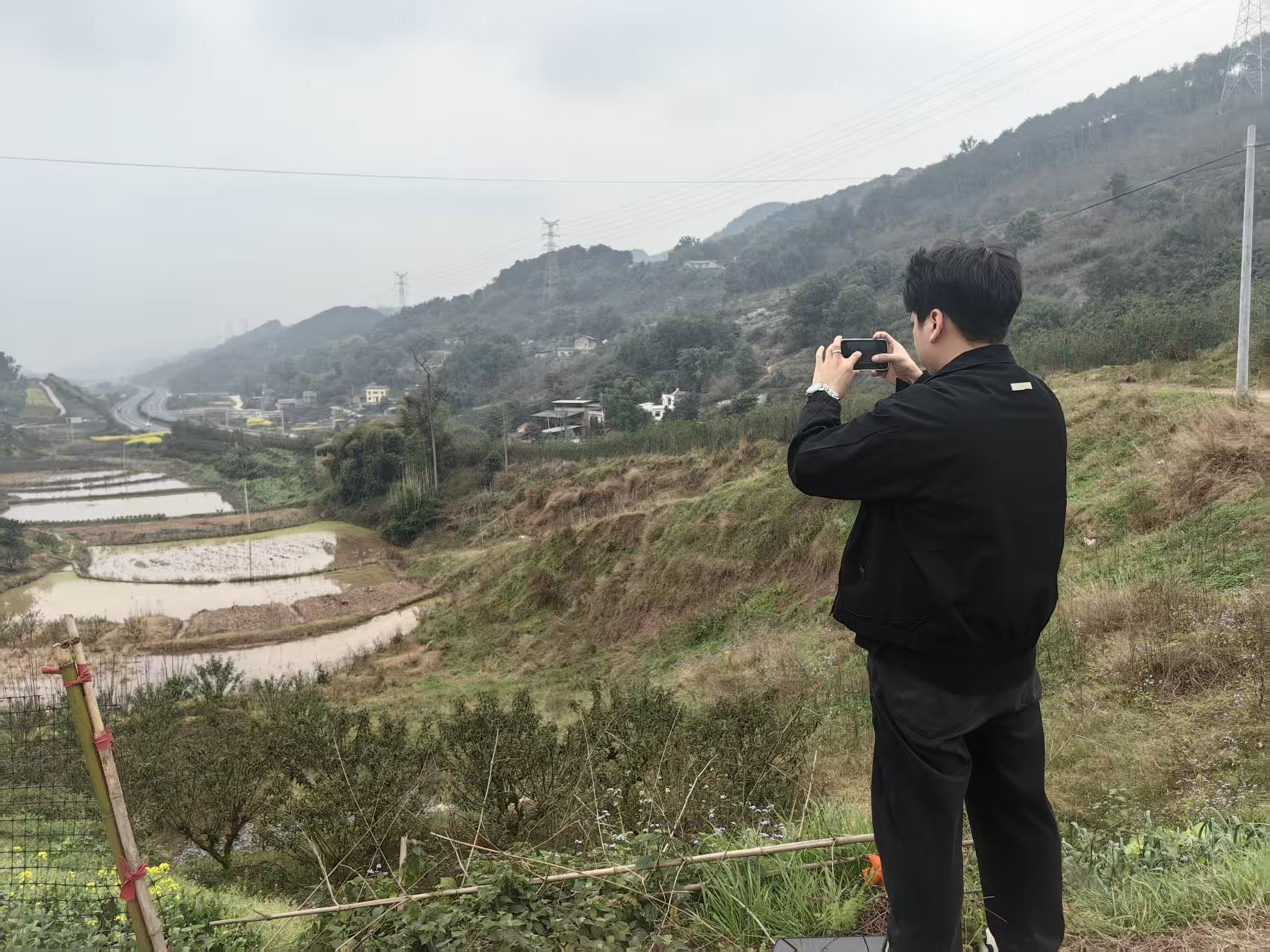 圣泉街道三河村全力开展耕地种植条件摸排核实工作